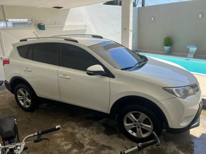 Toyota RAV4 2.0 4X4 16V Aut. 2013