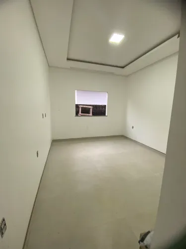 VENDE-se CASA NO JARDIM FLORESTA 500m da UFRR