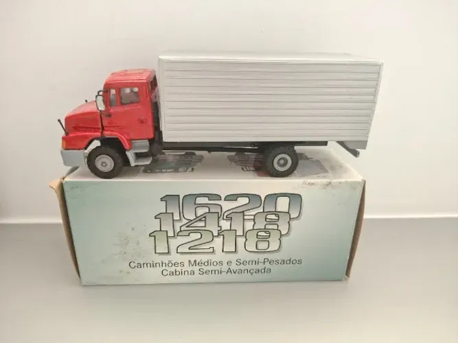 Caminhão Mercedes Arpra com caixa original raridade