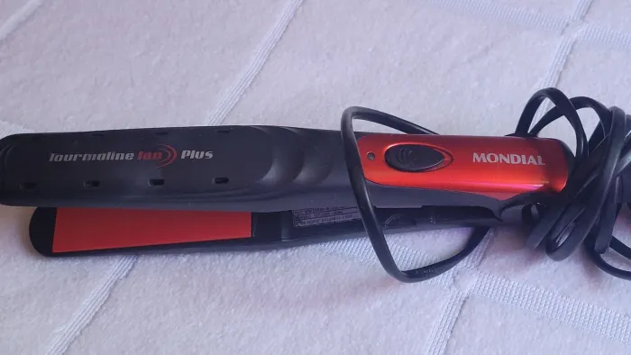 Prancha para cabelo Mondial 