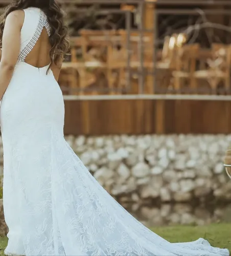 Vestido de noiva branco sereia pedra swaroviski