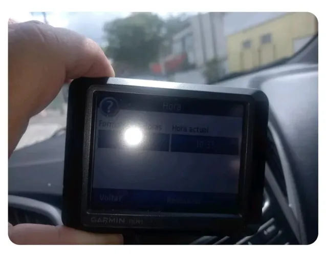 GPS Garmin Nuvi usado