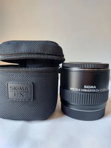 Teleconverter / extender x2 Sigma p/ Canon (dobra o "zoom" das lentes)