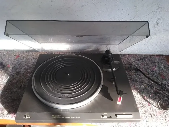 Toca Discos Técnics slb-210