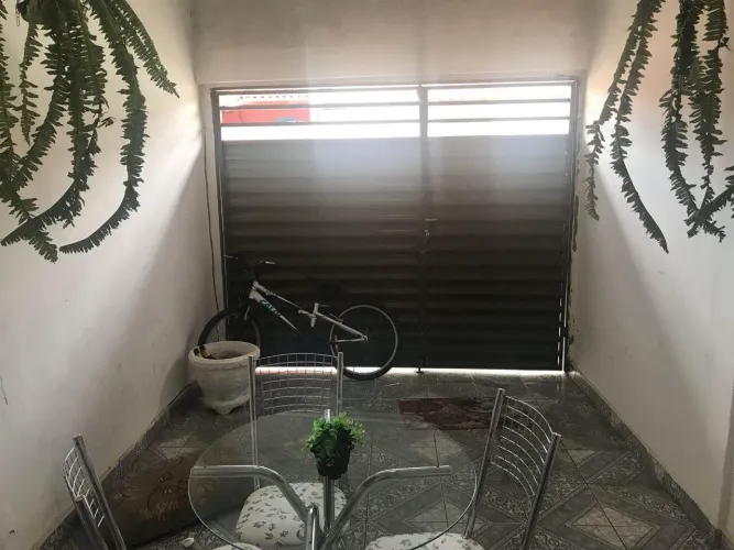 Vendo Casa com 3/4 na Zona Sul