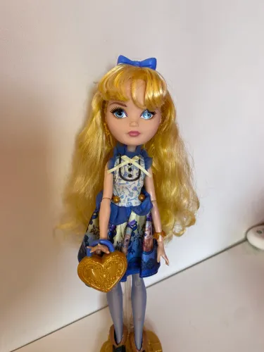 Ever After High ROYAL BLONDI
