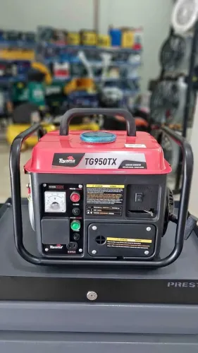 Gerador de Energia a Gasolina 900w motor 2 tempos 220v - Toyama (Loja/Nova)