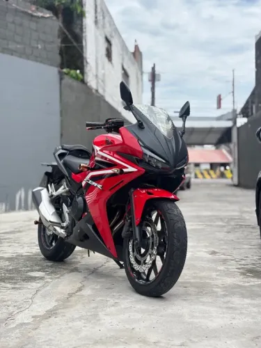Honda CBR 500R - Esportiva, Vermelha, Impecável!