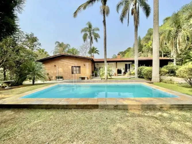 Condomínio Fechado - Embu - SP