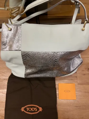 Bolsa de Ombro Tod's Pele de Phyton importada da Itália (NUNCA UTILIZADA)
