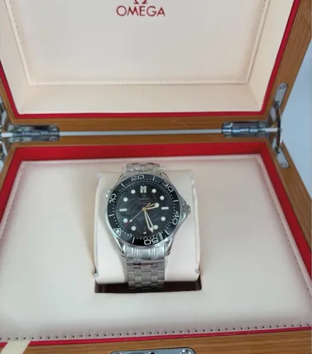 Relógio Omega Seamaster 007 James Bond
