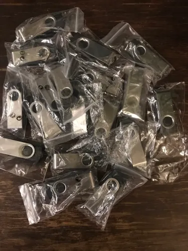 Pen drive 16g novo