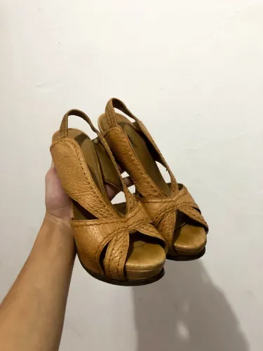 Salto alto arezzo 37