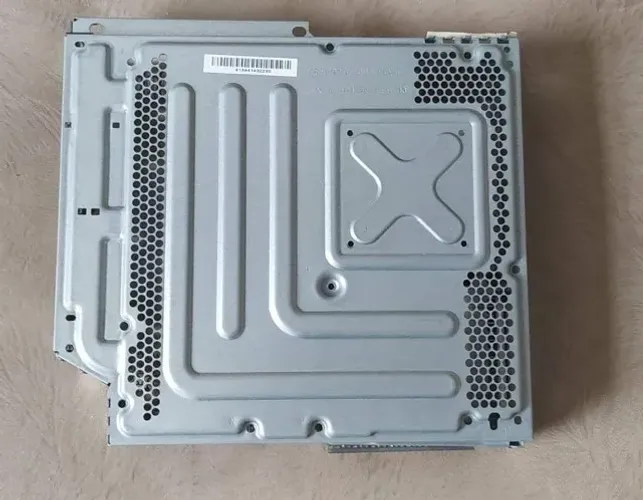 Xbox 360 Carcaça Metálica * Ótimo Estado.