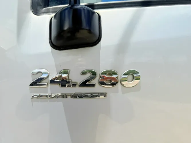 VW 24.280 Diesel 2016 Manual Constellation BITRUK MAN 8X4 Único Dono Novíssimo