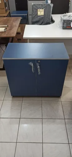 Armário baixo para escritório 