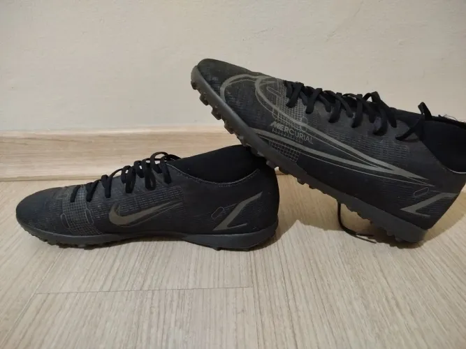 Chuteira Society Nike Superfly 8 Club (ORIGINAL) com botinha tamanho 42.Pouquíssimos usos.