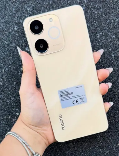 Celular Lançamento - linha Realme 256Gb/8Ram - Note 70 Dourado Parcelamos 