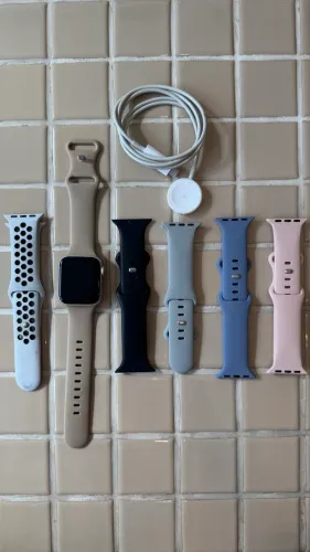Apple Watch SE (smartwatch relógio inteligente) 40mm