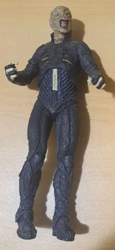 Figura Cenóbita Chatterer Hellraiser 1 & 2 Clive Barker NECA