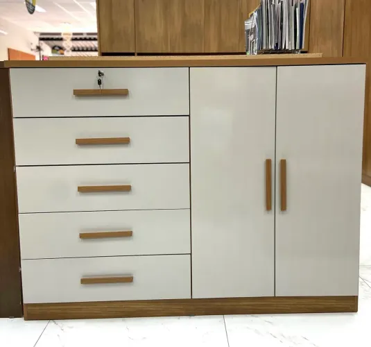 Cômoda New Athos 5 Gavetas e Sapateira Larg. 1.36m 