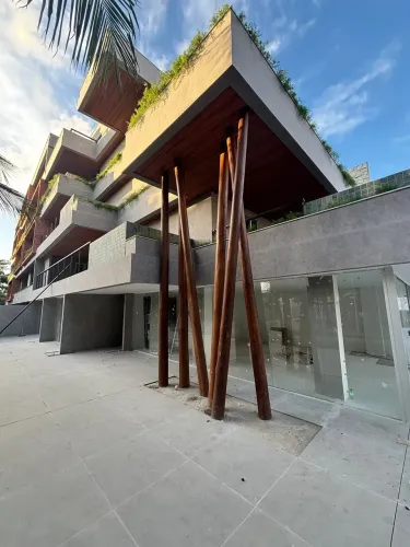 Invista ou Empreenda: Ponto Comercial a 300m do Mar no Francês