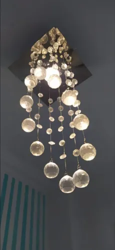 lustre de cristal  20x20 não  é  plástico 