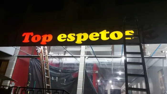 Revestimento em Acm Chapas de Zinco Pvc  Acrílico  Fachadas em Acm  Lona *