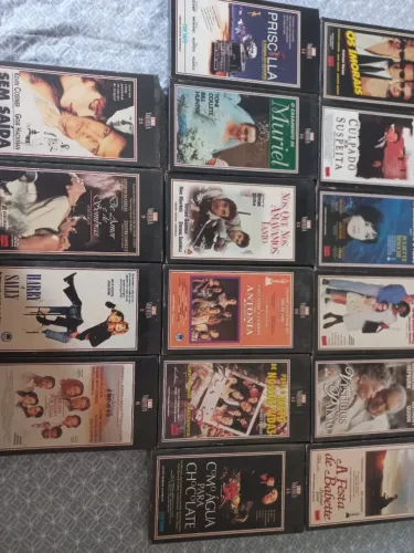 16 fitas vhs com filmes da videoteca caras