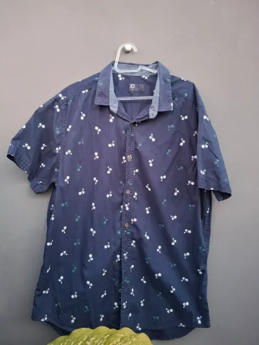 Camisas masculinas semi novas 