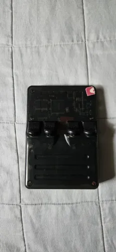 VENDO VIDEO GAME PORTÁTIL R35S SEMI-NOVO+ CASE PRA GUARDAR