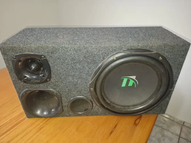 Vende se caixa trio
