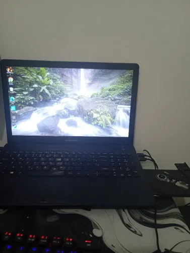 Samsung NP270E