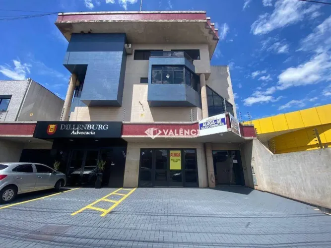Barracão de 211m² para Alugar por R$ 4.500,00 na rua Washington Luiz, 138 - Parque São Pau