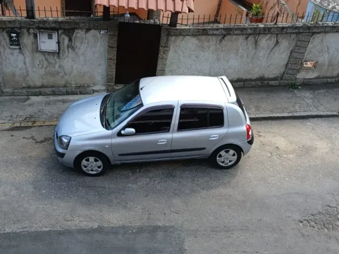 Renault Clio Privilège Hi-flex 1.6 16V 5P 2005