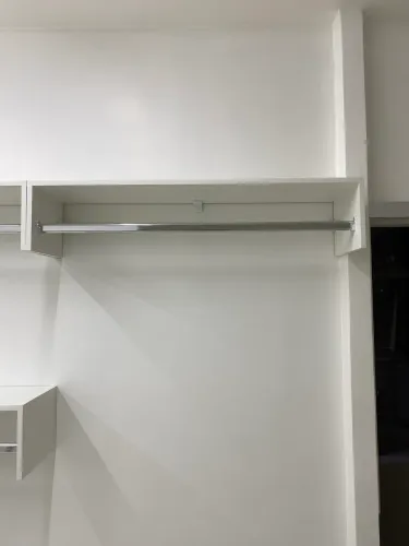 1 CABIDEIRO DE ROUPAS MDF BRANCO 1mt