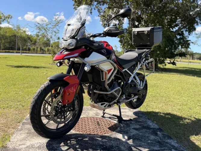 Triumph Tiger 900 gt aragón 2024
