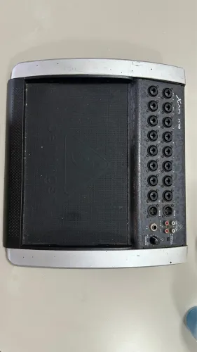 Mesa digital Behringer X air X18