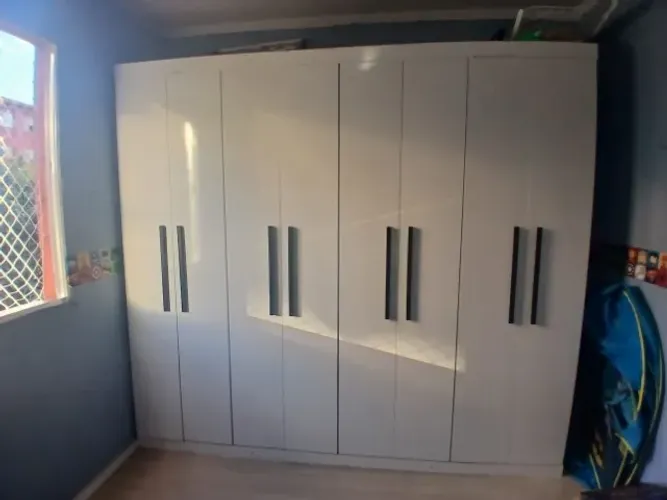 GUARDA ROUPA