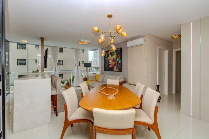 Apartamento à venda no Edifício Porto Januária