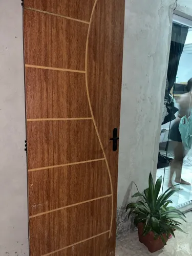 vendo porta frisada
