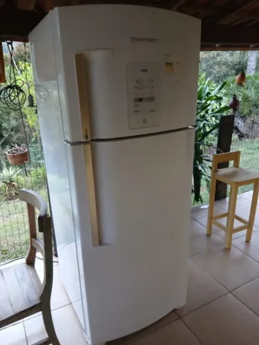 VENDO GELADEIRA DU PLEX EM PERFEITO ESTADO DE CONSERVAÇÃO