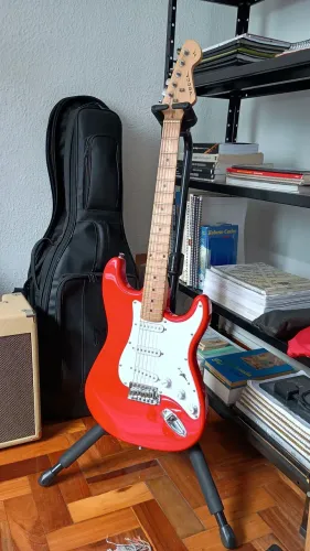 Guitarra Vogga Stratocaster
