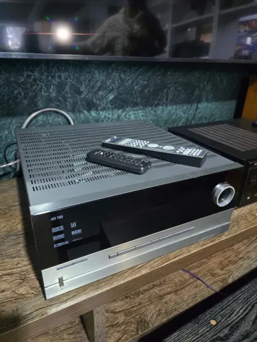 Harman 7300 - 135 a 175 por canal