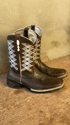 Bota texana tamanho 40