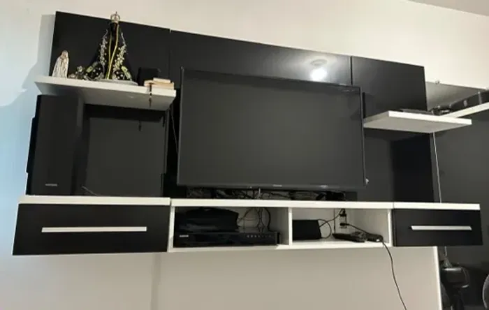PAINEL DE PAREDE COM 02 GAVETAS - PRETO E BRANCO