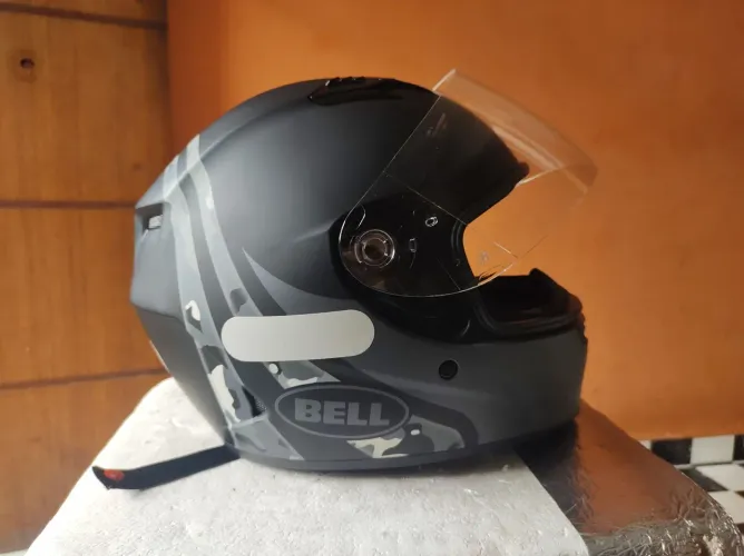 Capacete Bell qualifier 