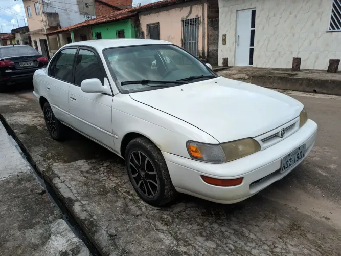 Toyota Corolla LE 1.8 1996
