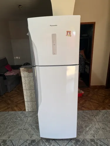 Geladeira Panasonic 