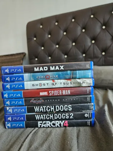 Box de jogos PS4 - Mídia Física